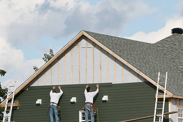 Professional Siding Installation technician working in Austinburg, OH